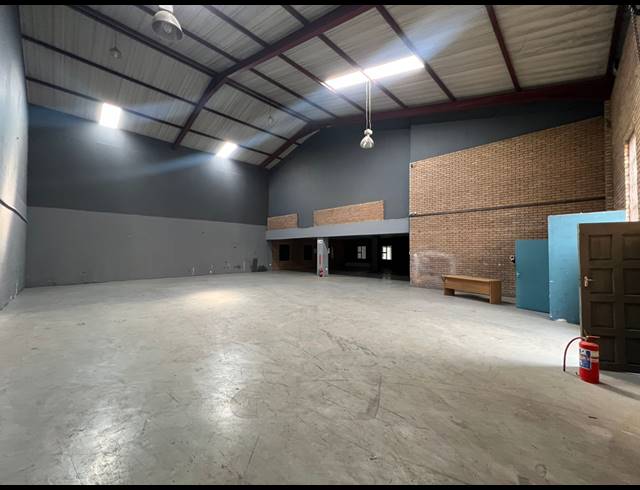 420M² WAREHOUSE TO LET IN SUNDERLAND RIDGE